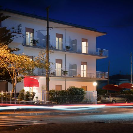 Minturnae Hotel Scauri  Exteriör bild