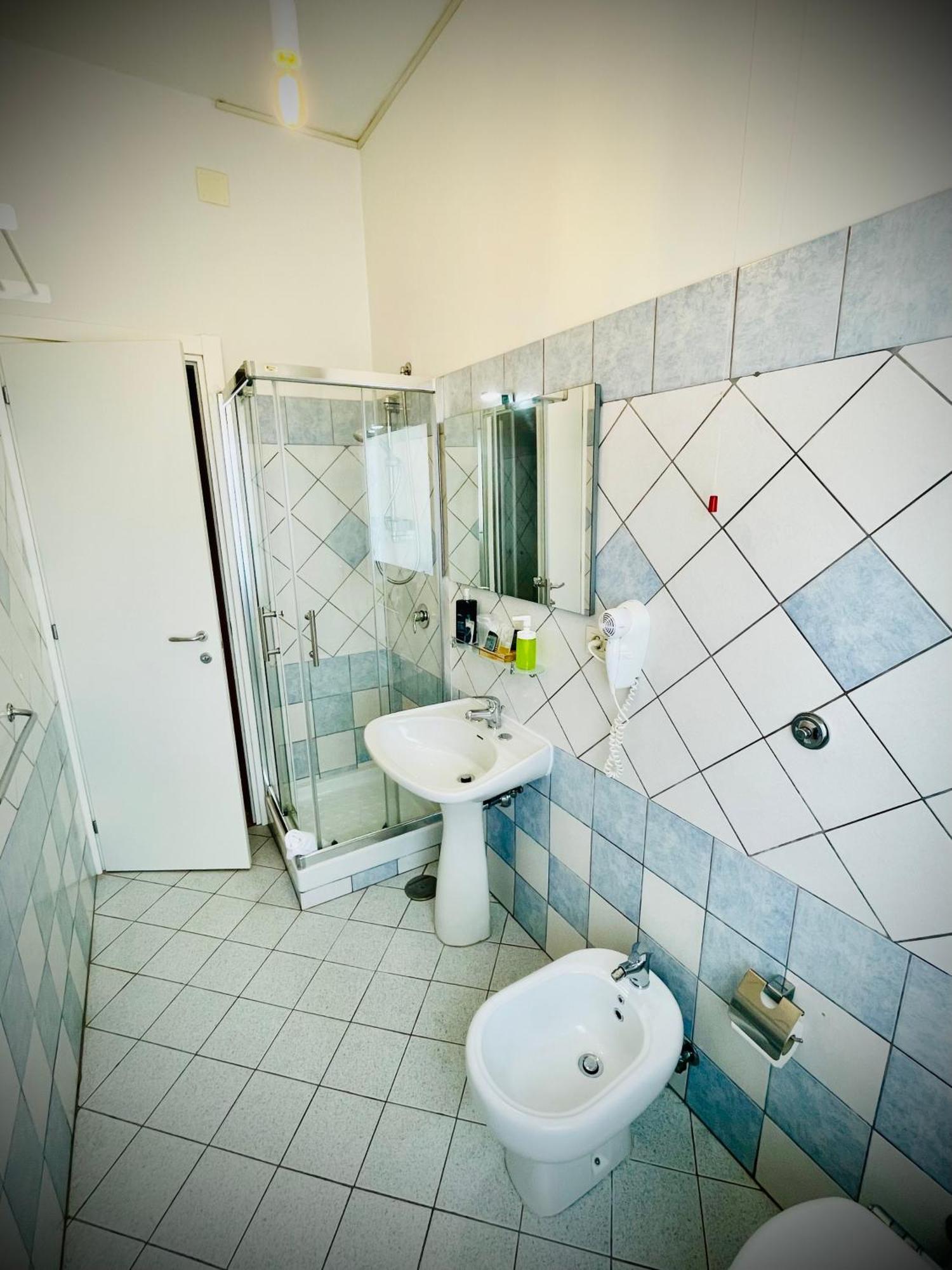Minturnae Hotel Scauri  Exteriör bild