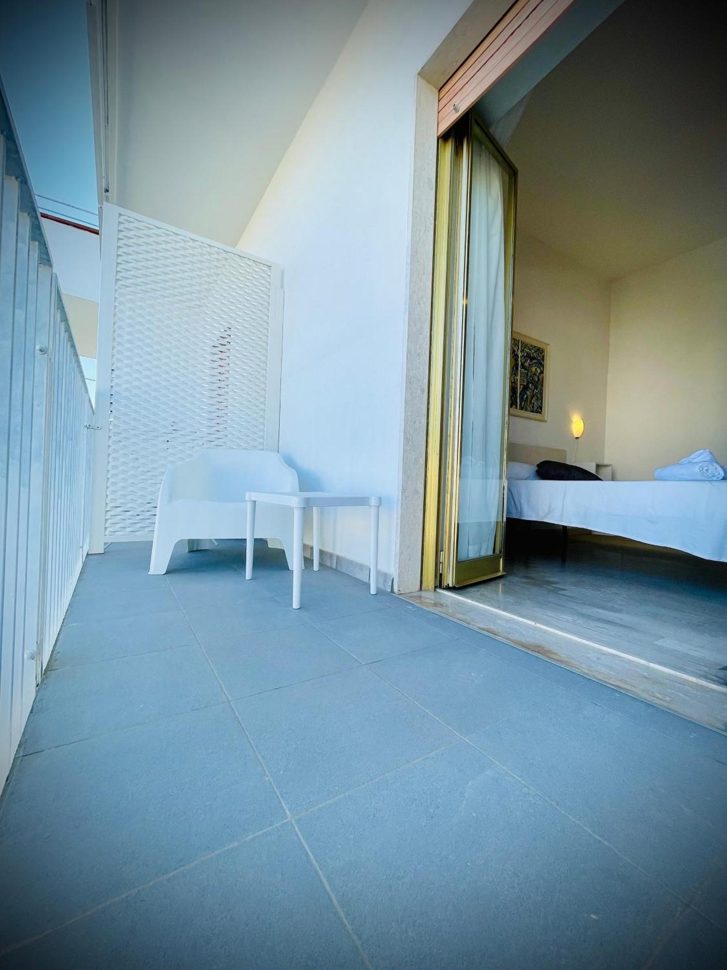 Minturnae Hotel Scauri  Exteriör bild