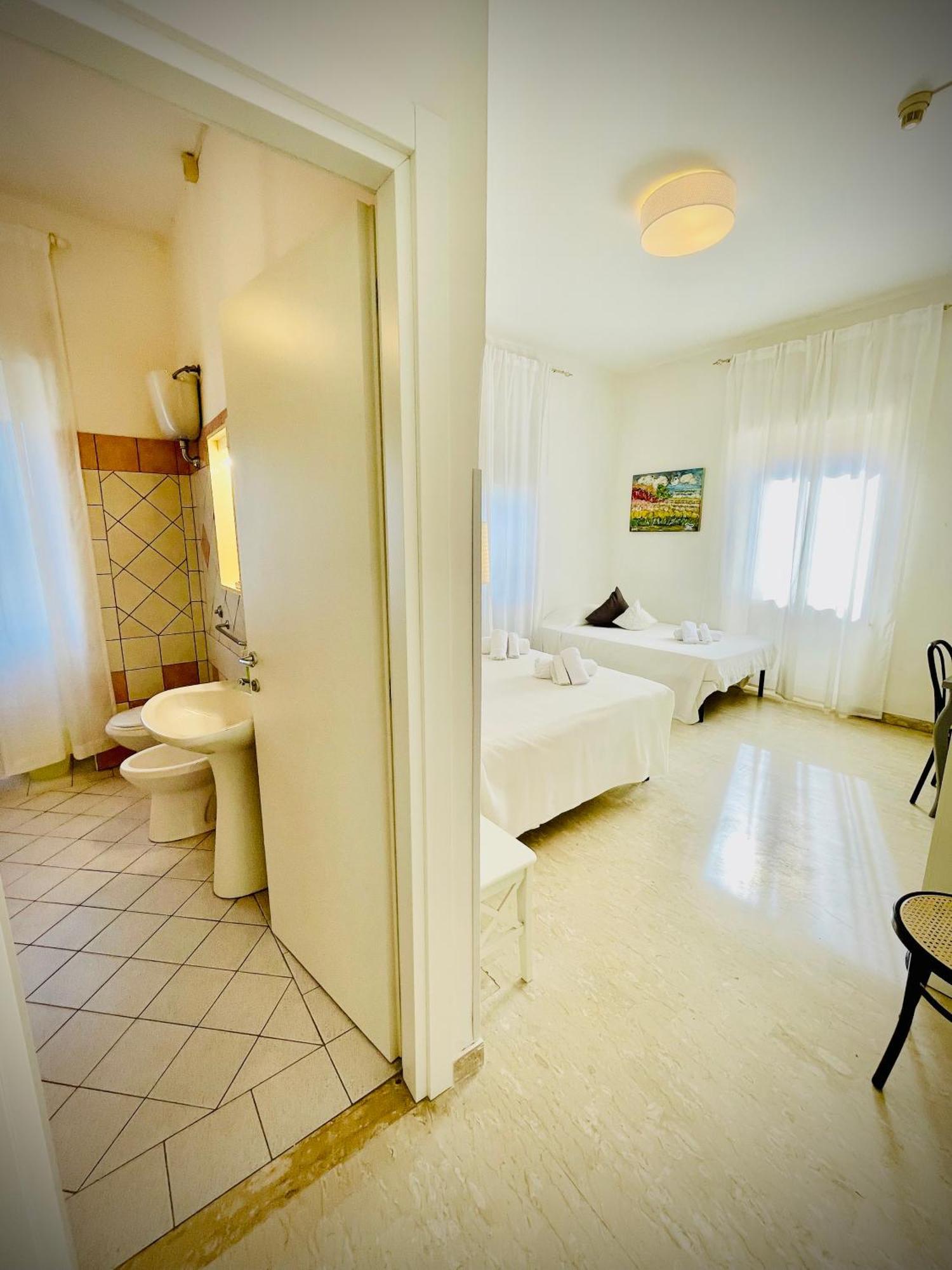Minturnae Hotel Scauri  Exteriör bild